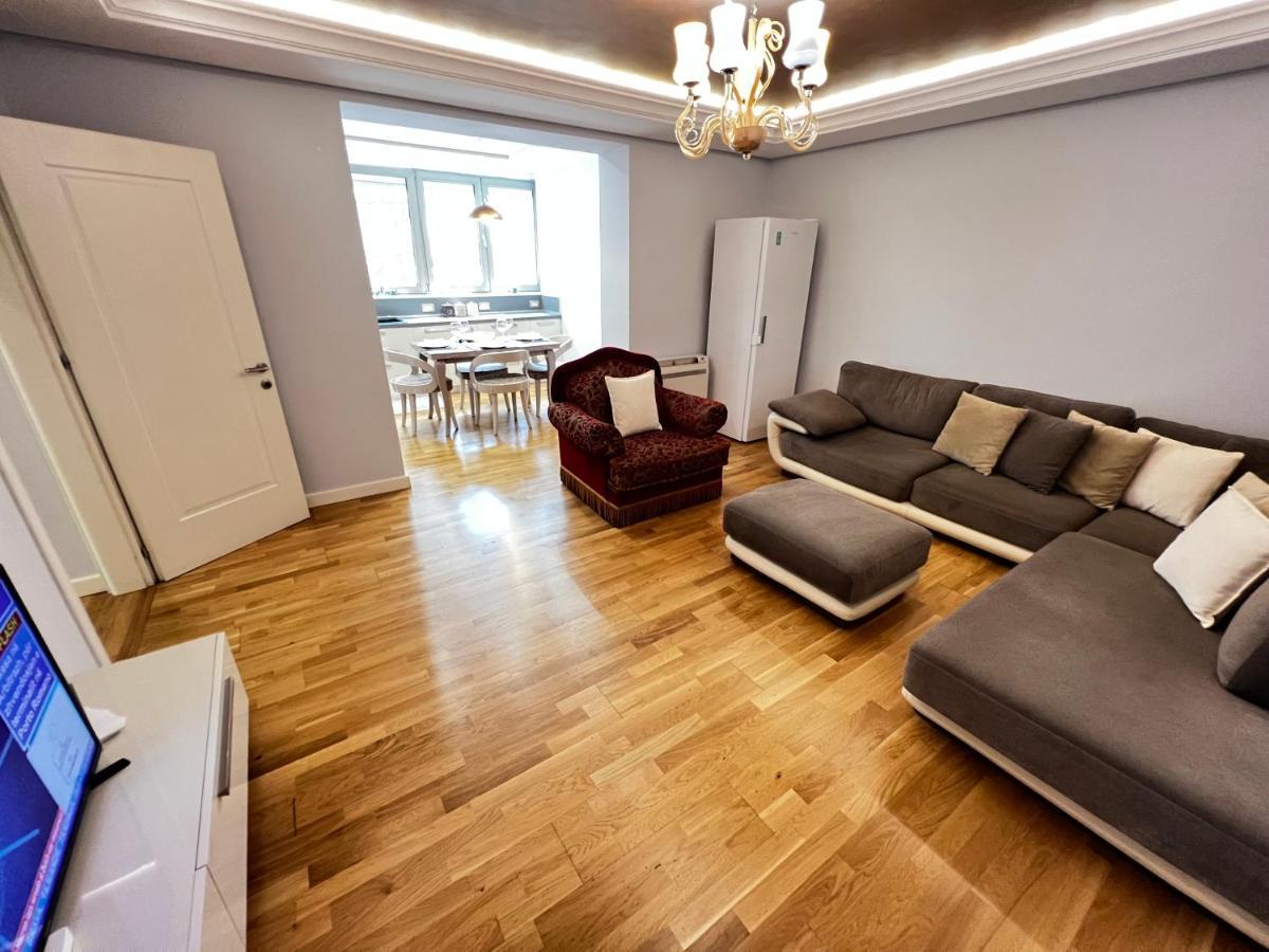 Tirana Center 아파트 외부 사진